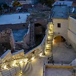 My Cave Hotell