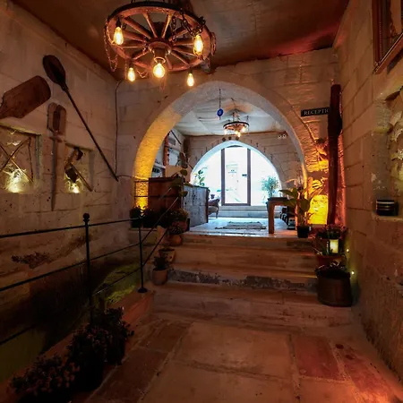 Hotel My Cave *
