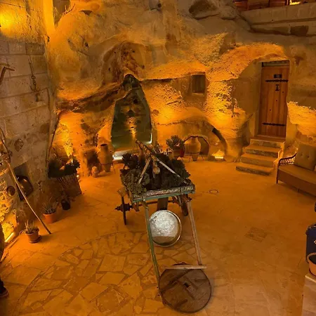 Hotel My Cave *