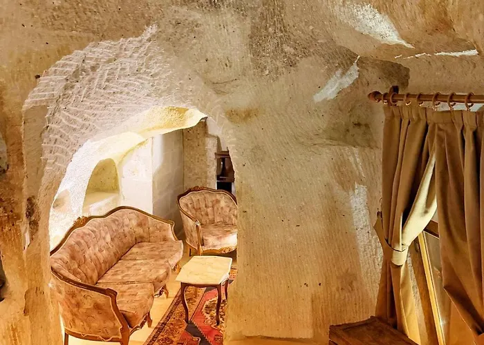 My Cave מלון נבשהיר